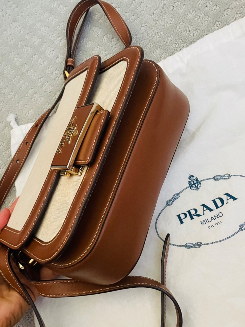 PRADA AUTHENTIC EMBLEME FLAP SHOULDER BAG - Picture 4 of 7